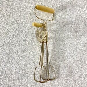 Vintage Sky-Line Handheld Egg Beater Mixer with Yellow Handles